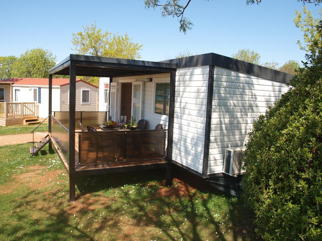 Camping Adria Mobile Home Park Umag Phòng bức ảnh