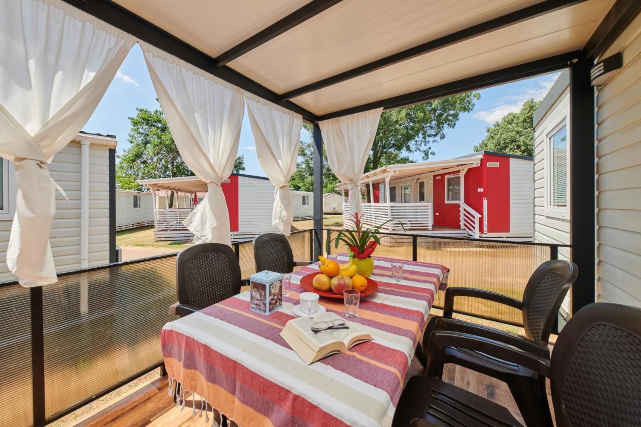 Camping Adria Mobile Home Park Umag Ngoại thất bức ảnh