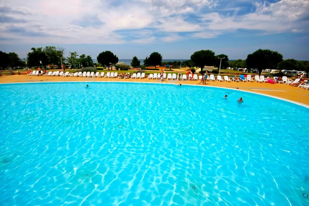 Camping Adria Mobile Home Park Umag Ngoại thất bức ảnh
