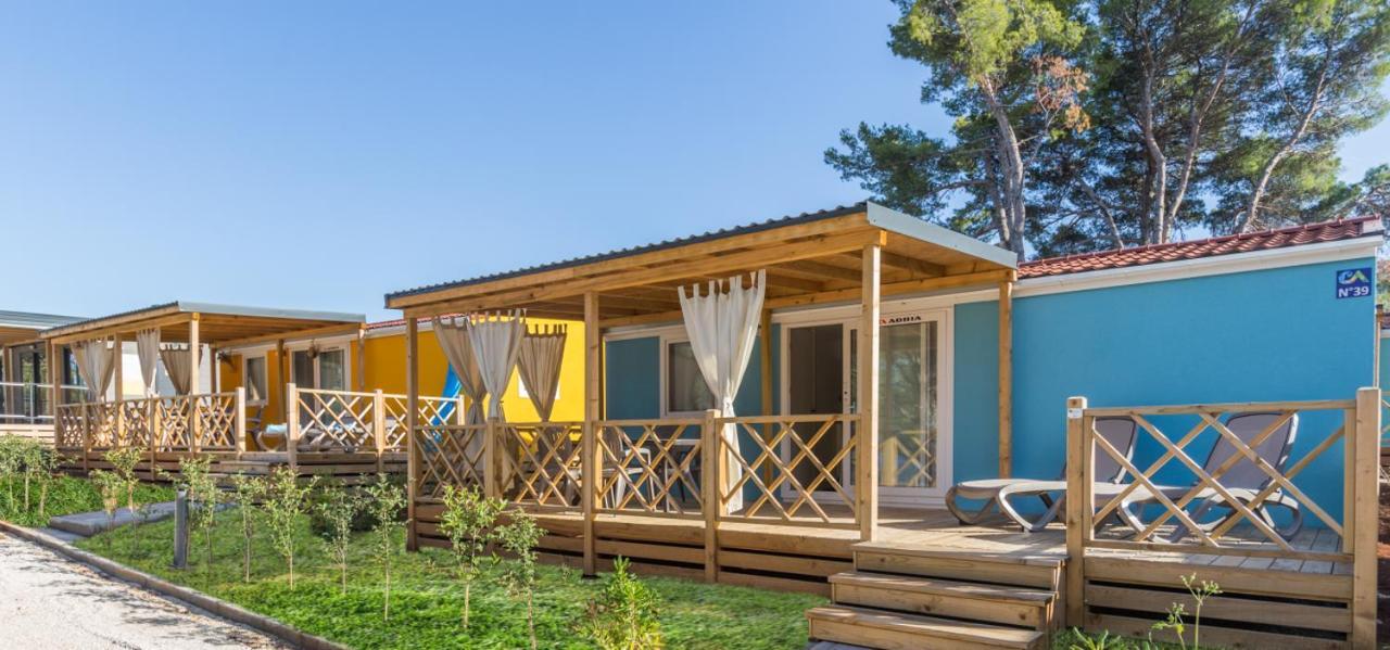 Camping Adria Mobile Home Park Umag Ngoại thất bức ảnh